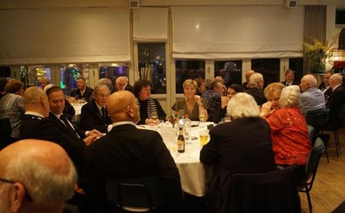 Geslaagd kerstdiner bij Afd. Midden-Brabant