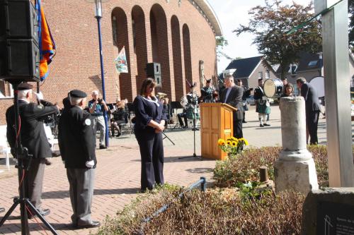 Onthulling monument in Nederweert-Eind