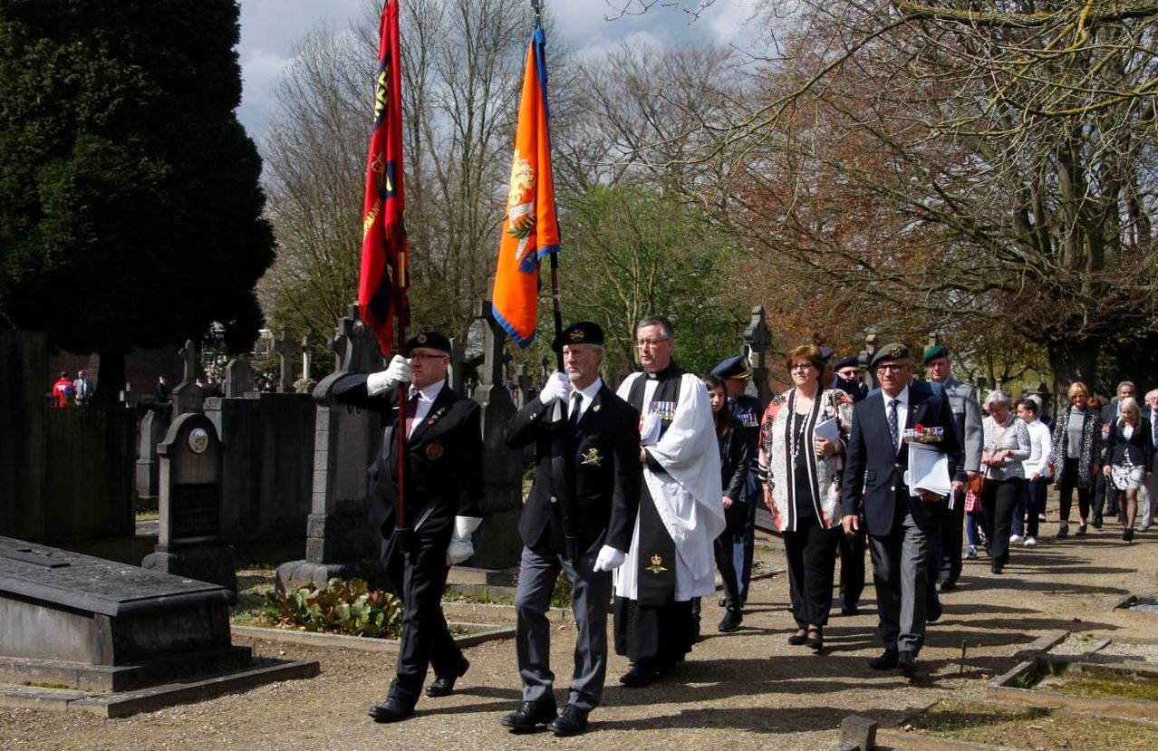 Herdenking Britse en Canadese vliegtuigbemanning Oude Kerkhof Roermond