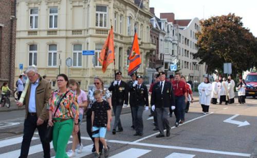 Afd. Roermond en Venlo neemt deel aan de putkaarsenprocessie in Roermond